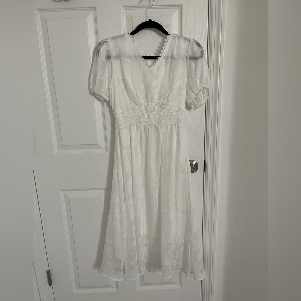 Elegant White Midi Dress
